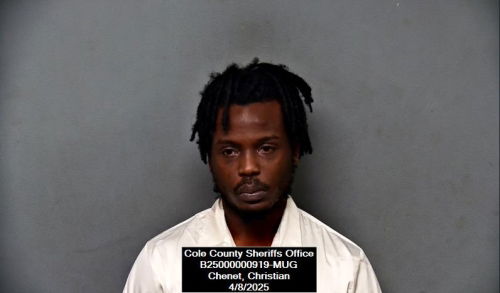 Jefferson City man charged after allegedly threatening to pull gun on business owner