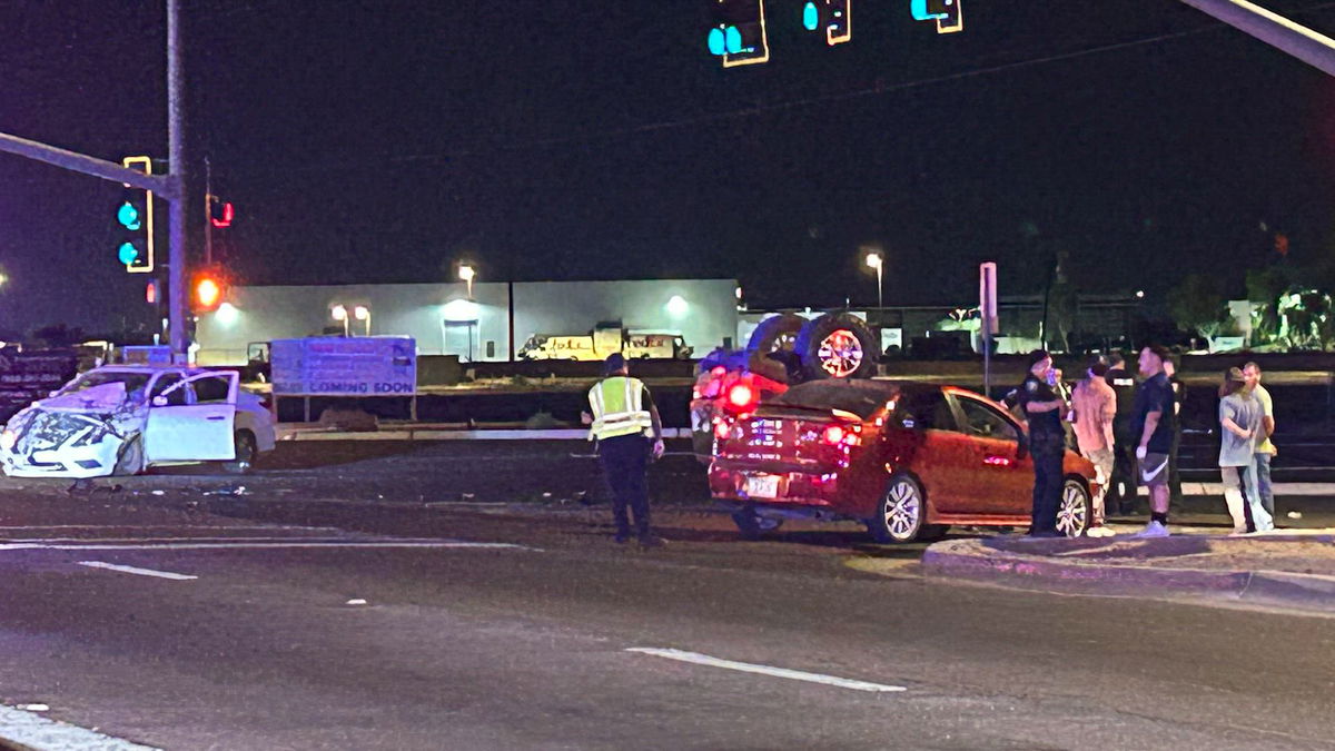 Three vehicle crash in Yuma backs up traffic