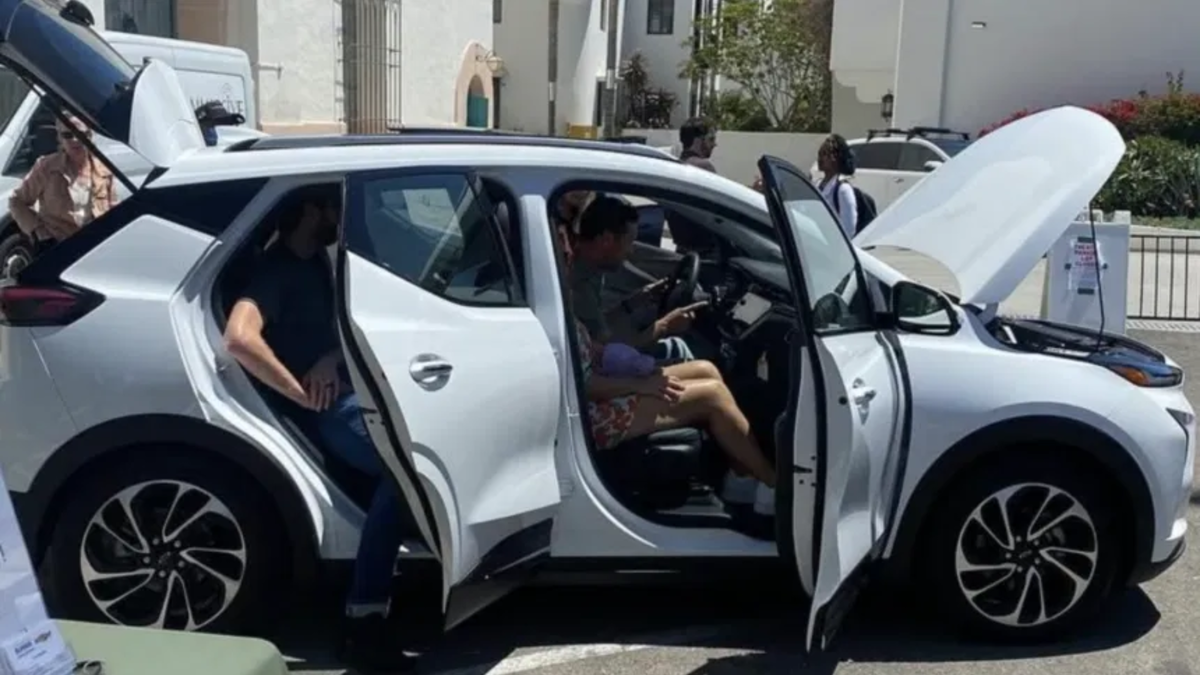 The Longest-Running Electric Vehicle Display is Powered Up Again for Earth Day weekend