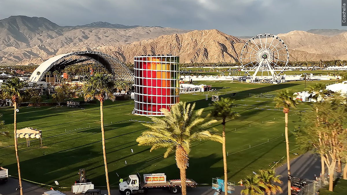 Coachella attendees brave the heat for first day of festival fun