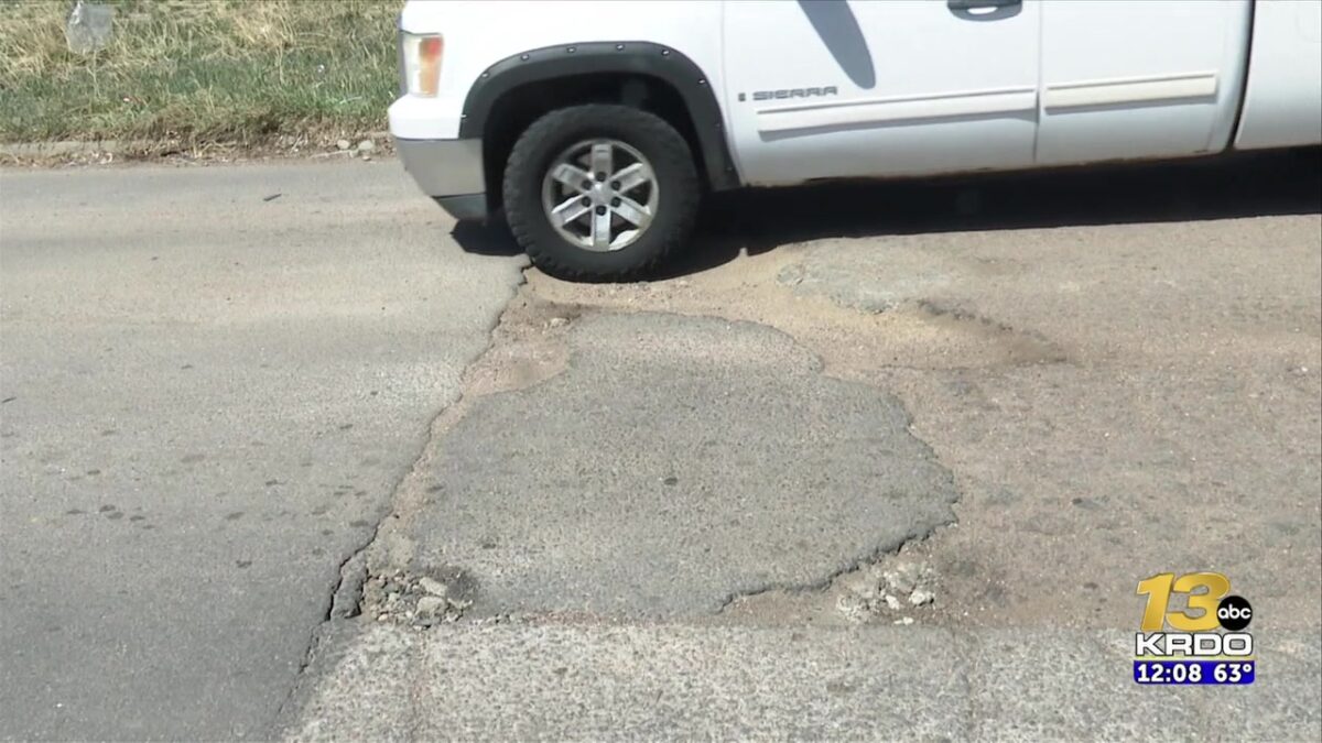 Viewers share pothole confusion