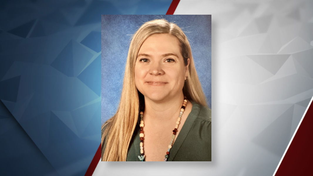 Caldera High teacher Bekki Tucker receives Oregon Financial Empowerment Award