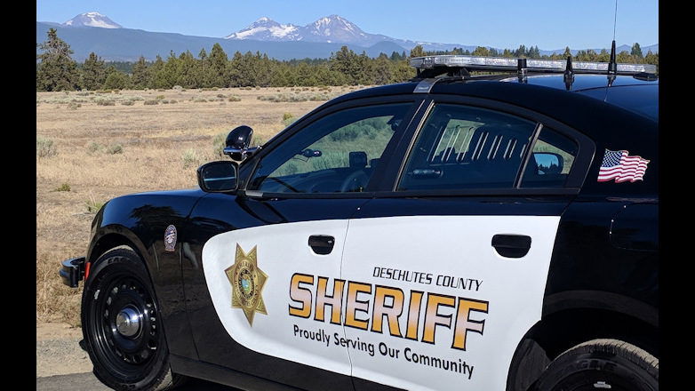 Sisters man arrested in guns-drawn traffic stop