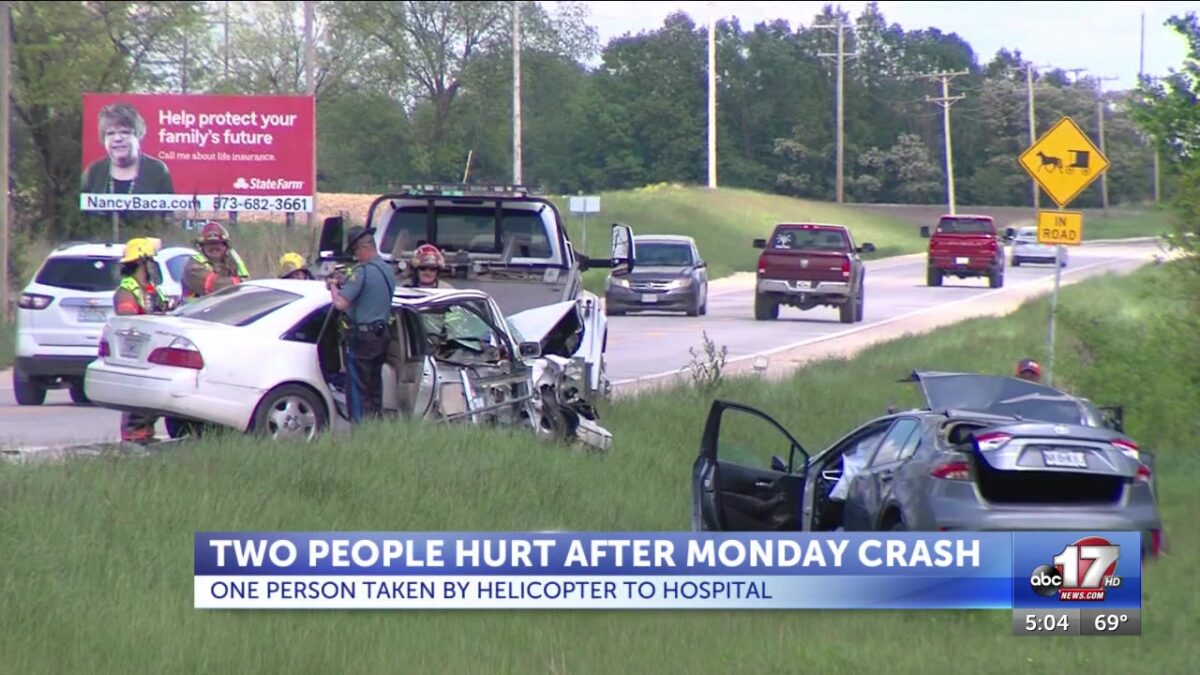 2 seriously injured in Boone County crash on Highway 22