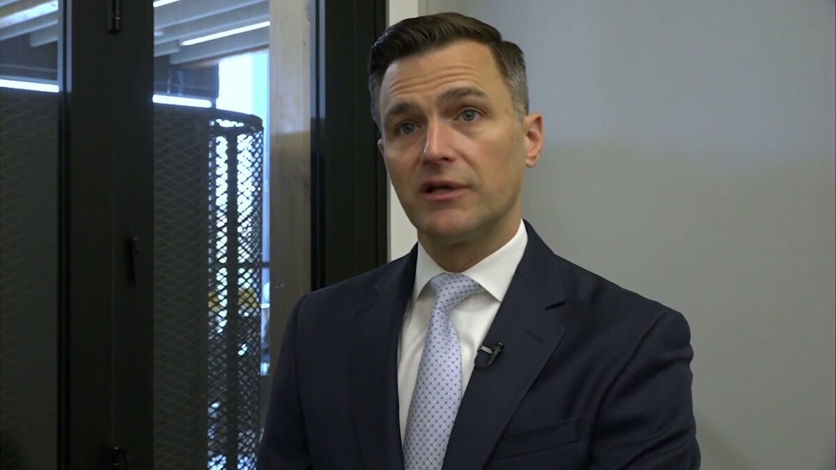 Oregon Attorney General Dan Rayfield hosts Bend town hall