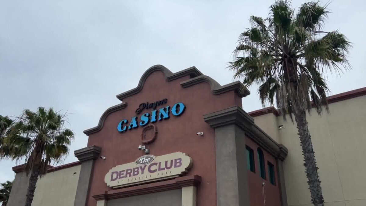 Kentucky Derby Watch Party Packs Ventura’s Derby Club