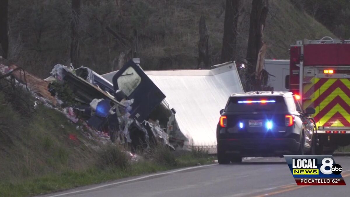 Semi-truck crash causes morning traffic delay on US-26 near Swan Valley