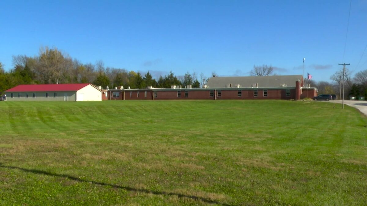 Fairgrounds board discussing contract to purchase property for livestock shows