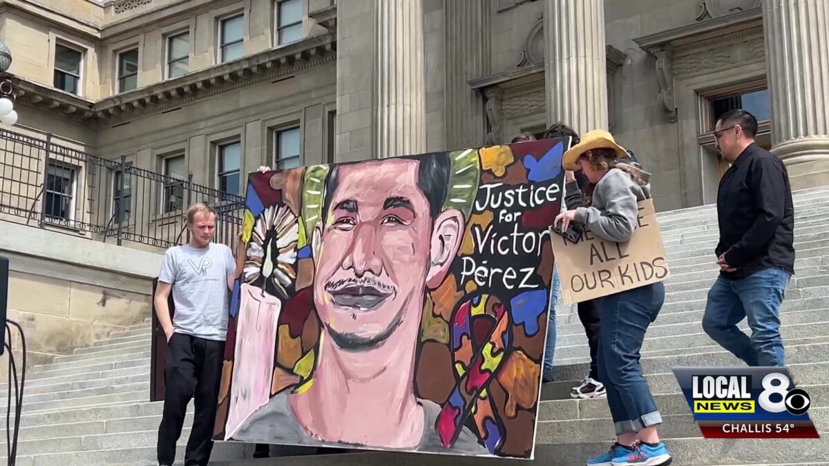 Small group rallies at Idaho State Capitol for Victor Perez