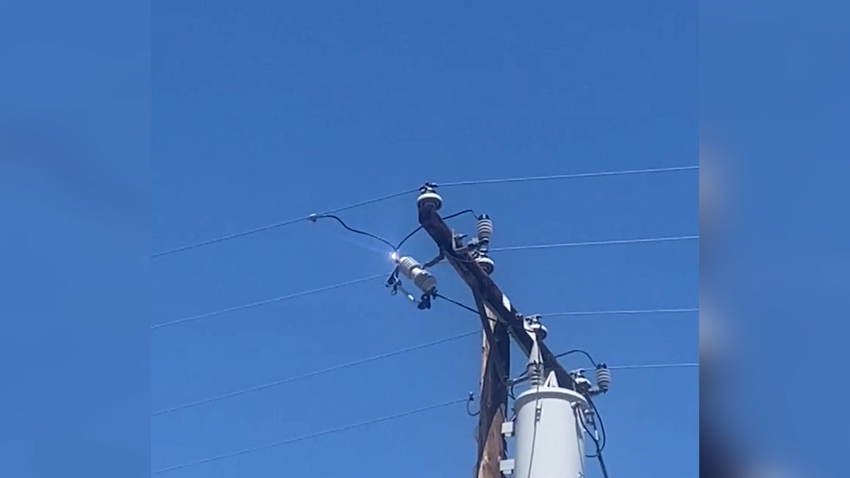 Nearly 500 without power in Desert Hot Springs; city alerts of traffic signal outages