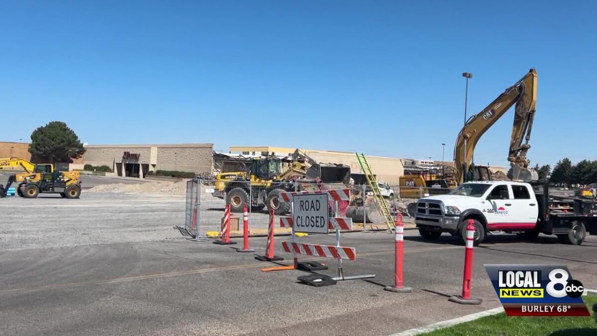 Demolition begins on Pine Ridge Mall