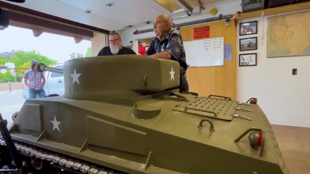 96-Year-Old and Longtime Friend Build Drivable Sherman Tank Replica After 13 Years