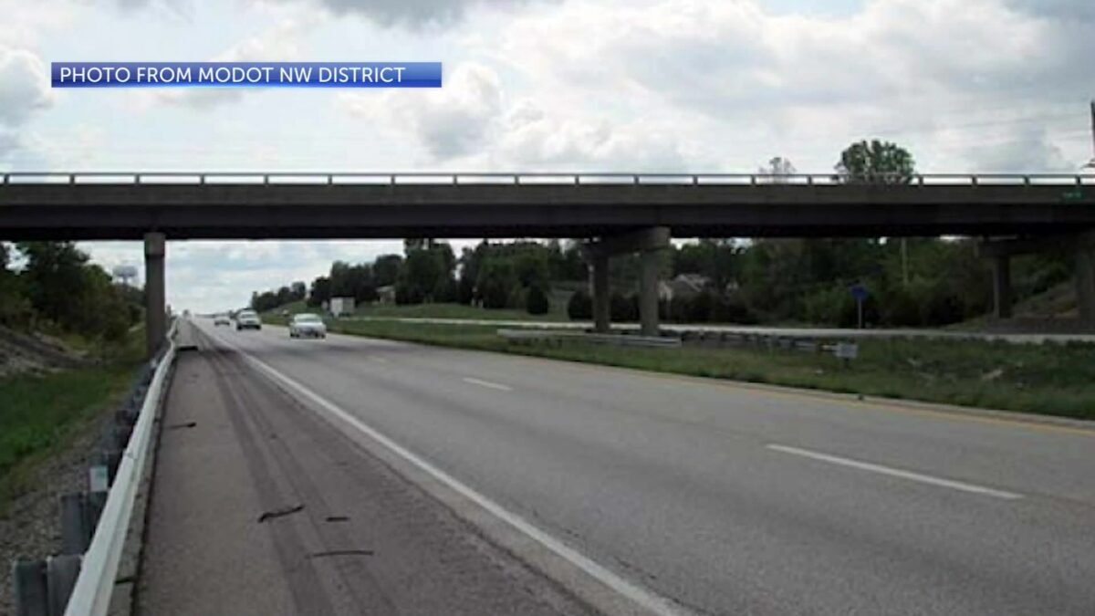 St. Joseph man dead after jumping off Riverside Road bridge over Highway 36