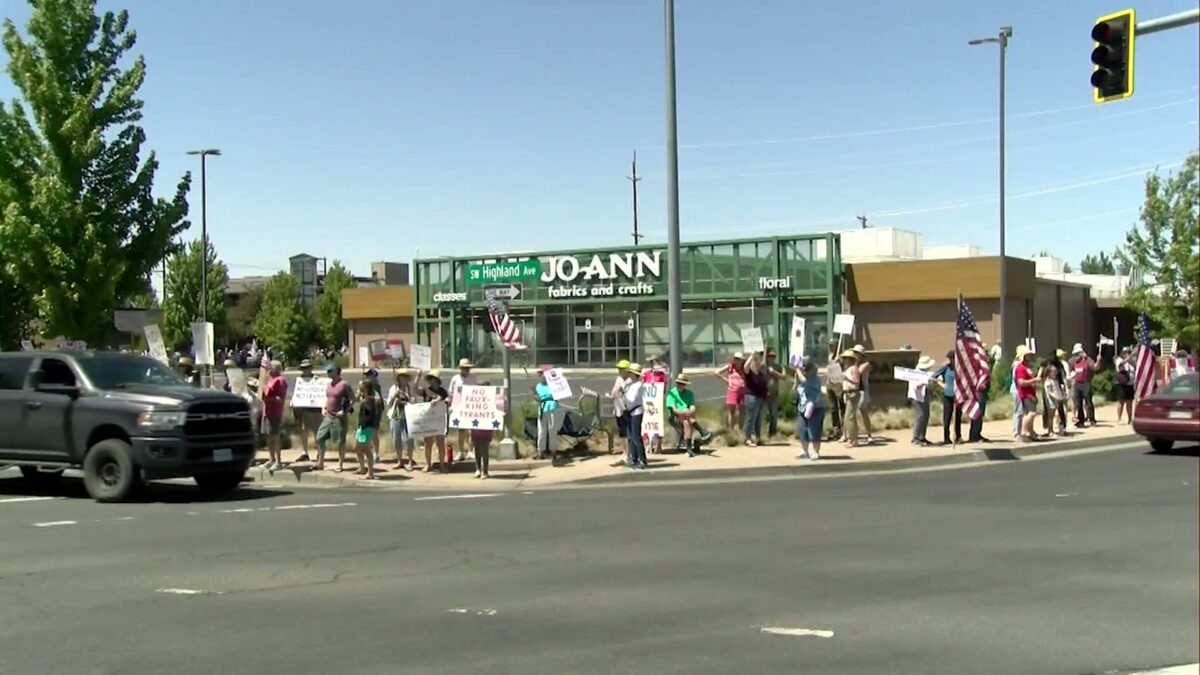 Central Oregon residents join ‘No Kings’ protests across the region