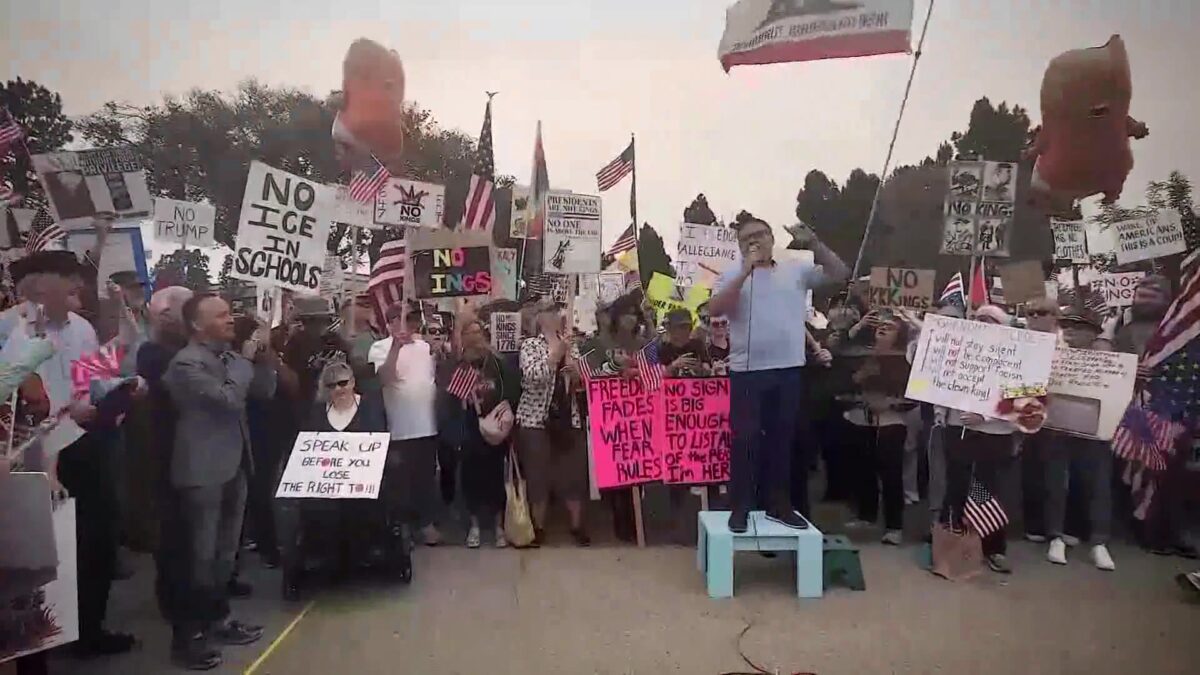 ‘No Kings’ Protests Draw Thousands in Santa Barbara