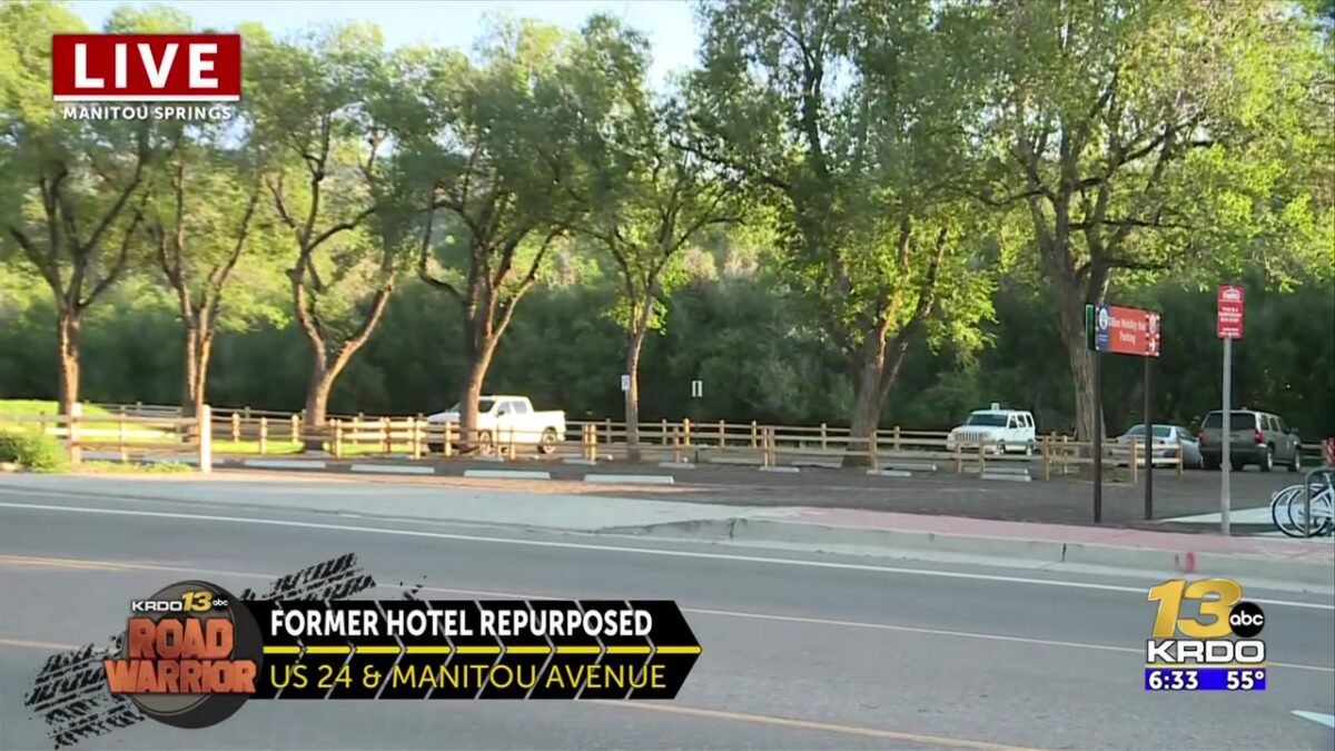 Manitou Springs held Monday morning ceremony to officially open new parking lot