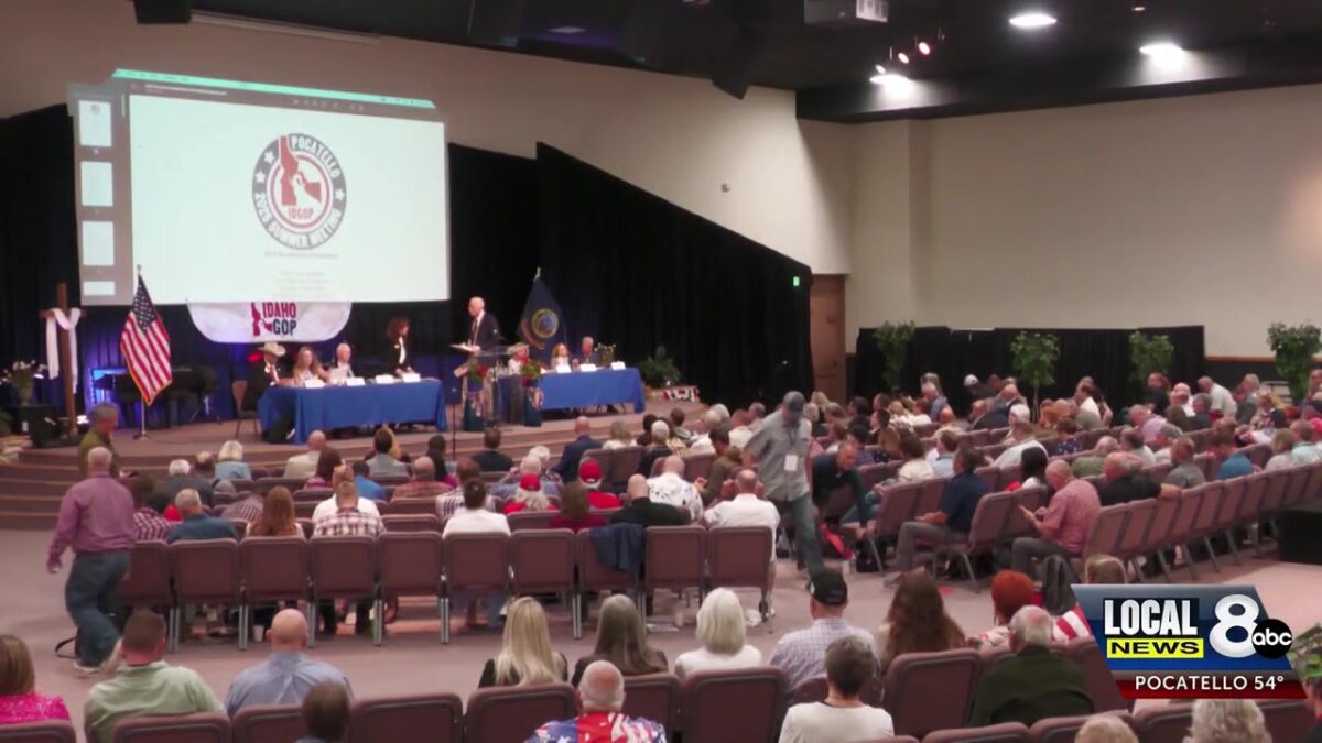 Senator Jim Risch addresses proposal to sell off public lands at Idaho GOP summer meeting
