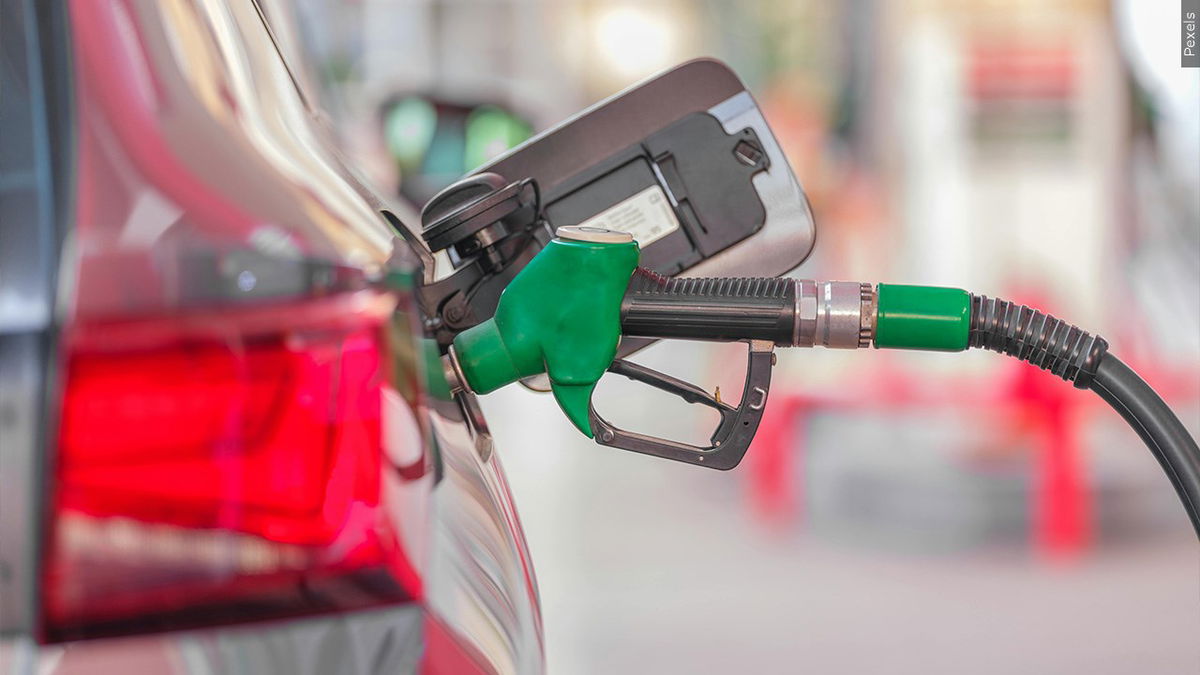Average Riverside County gas price drops to lowest July 4th amount since 2021