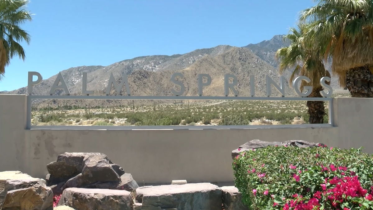Palm Springs brings back gift card program for summer