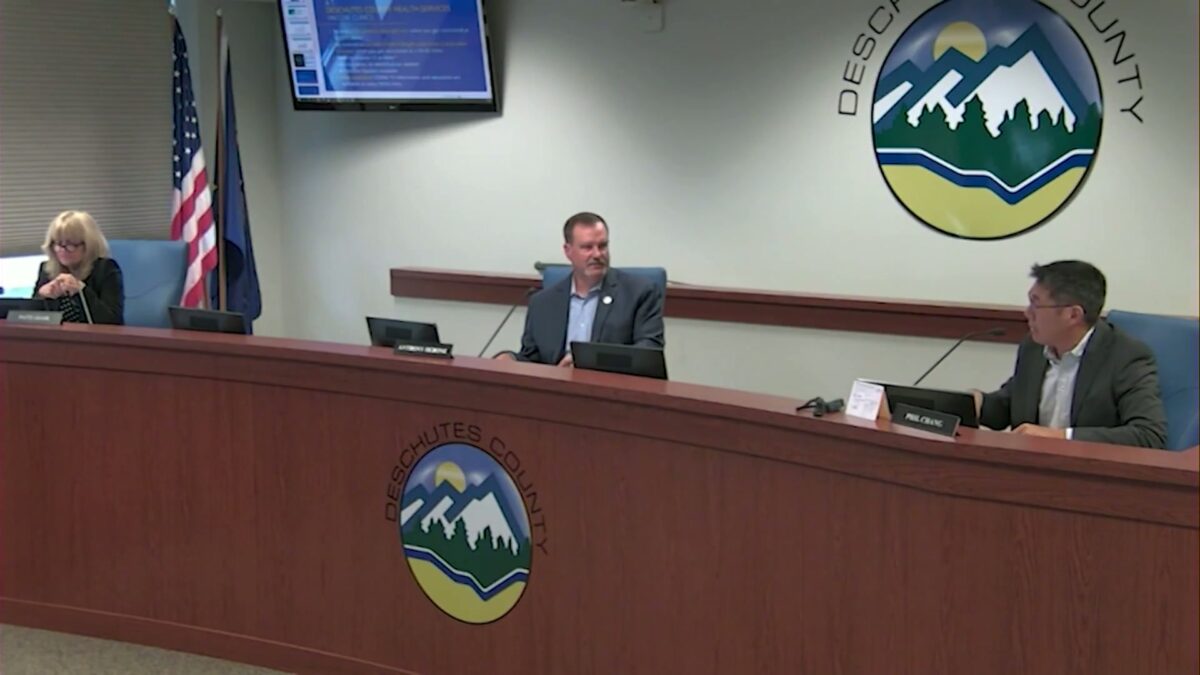 Deschutes County commissioners vote 2-1 to provide funding for new Redmond manged homeless camp