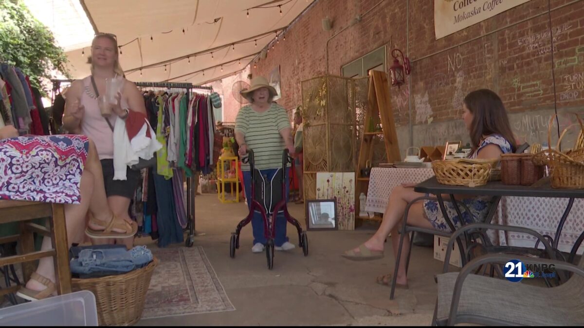 Treasure hunting in the heart of Downtown: Vintage and Makers Market draws big crowd