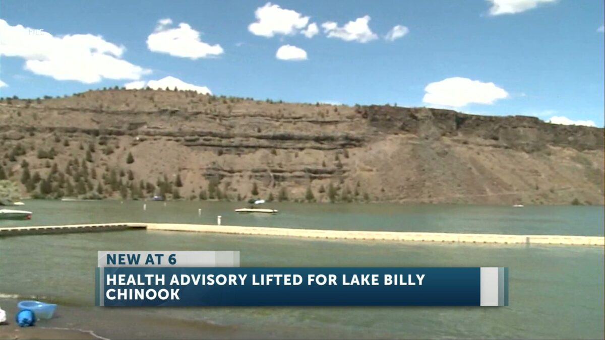 Recreational use advisory lifted for Lake Billy Chinook as toxin level drops; dog owners urged to keep them away