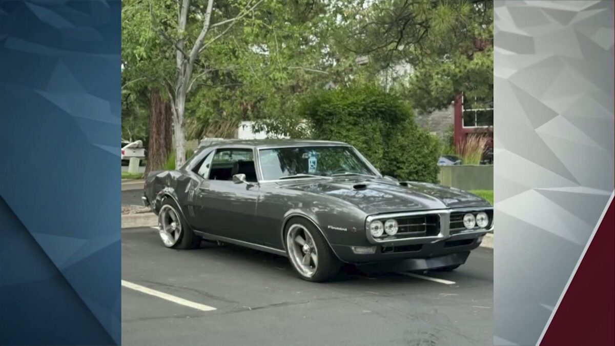 Bend driver crashes classic car