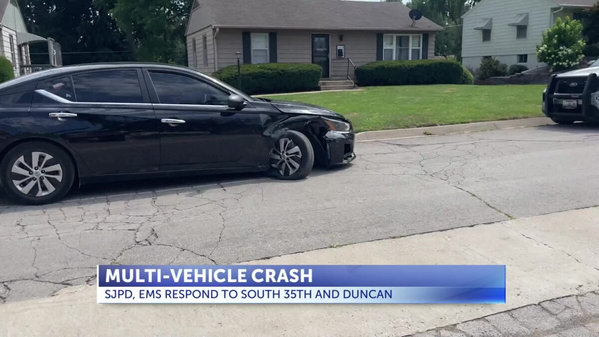 SJPD and EMS respond to vehicle crash Wednesday