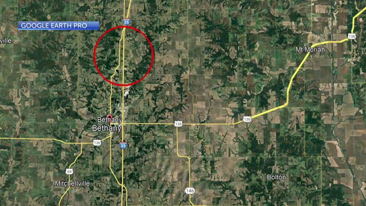 Rollover crash in Harrison County injures five