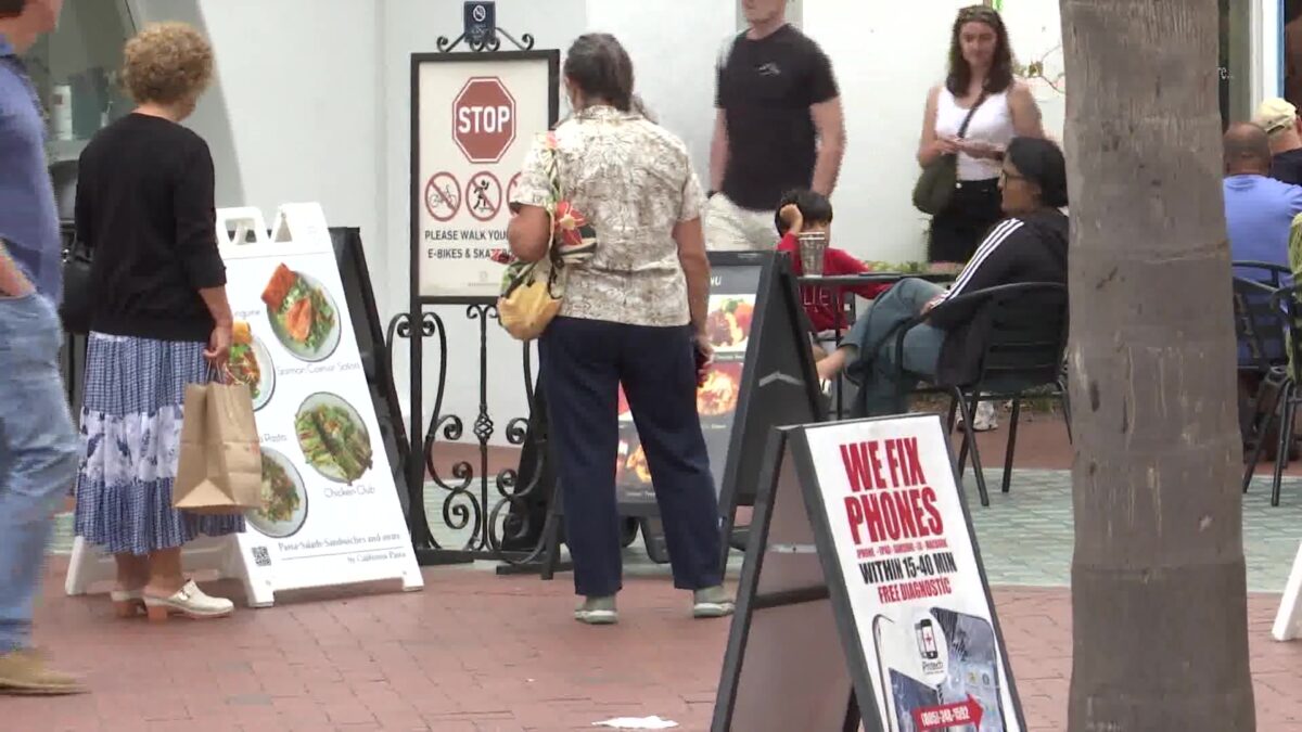 Many Unapproved Business and Promotional Signs in Santa Barbara Will Come Down Under an Upgraded Ordinance