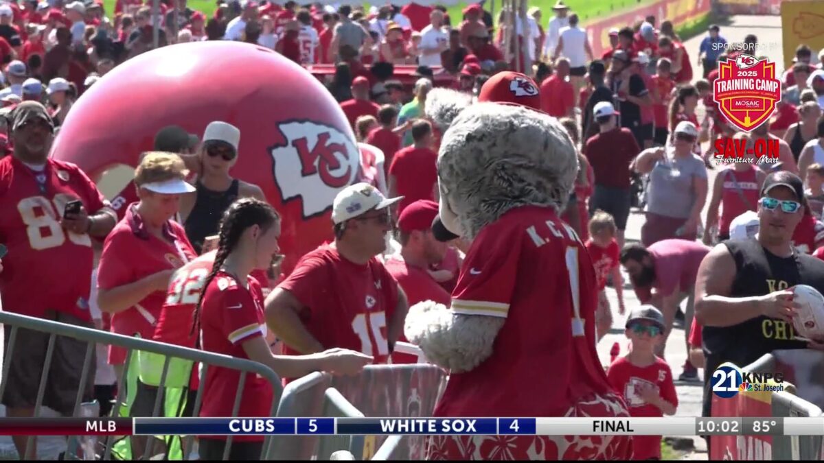 Training camp unites community ahead of Red Rally