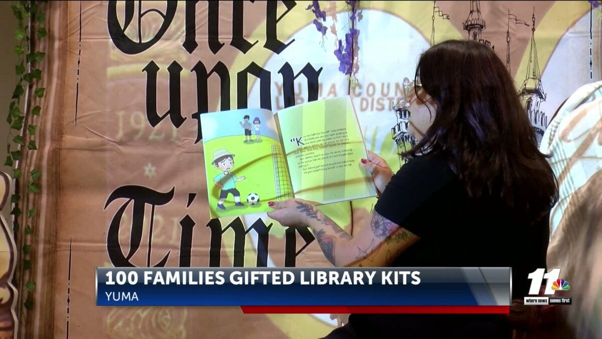 Arizona’s Children Association gifts 100 Yuma families home library kits
