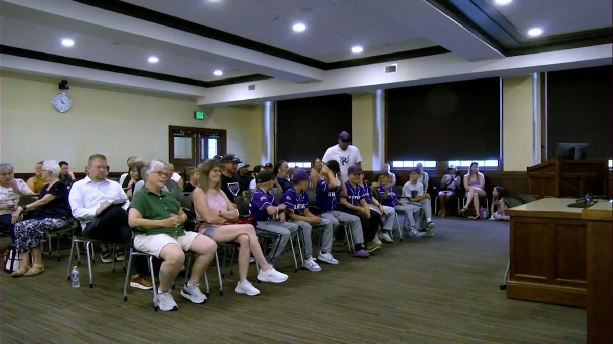 Redmond fireworks live to spark another year — and the Jr. Ravens baseball team is ecstatic
