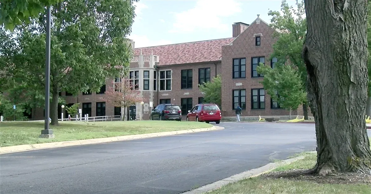 Single gunshot reported near Hickman High School