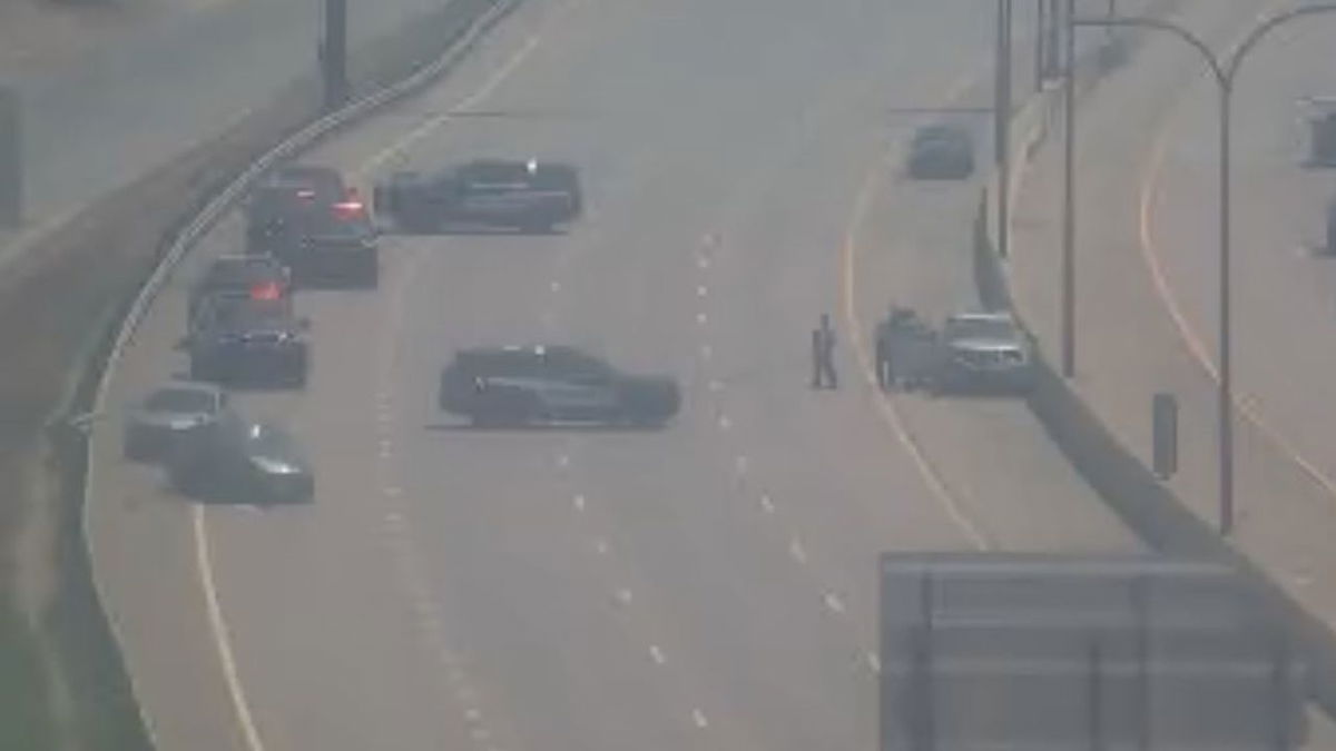 I-25 northbound faces lane closures due to crash  near Circle Drive