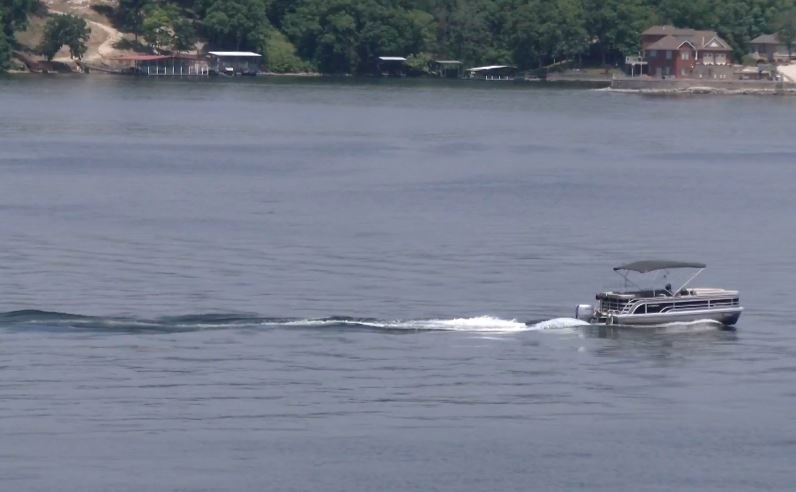 Woman crushed by boat at Lake of the Ozarks