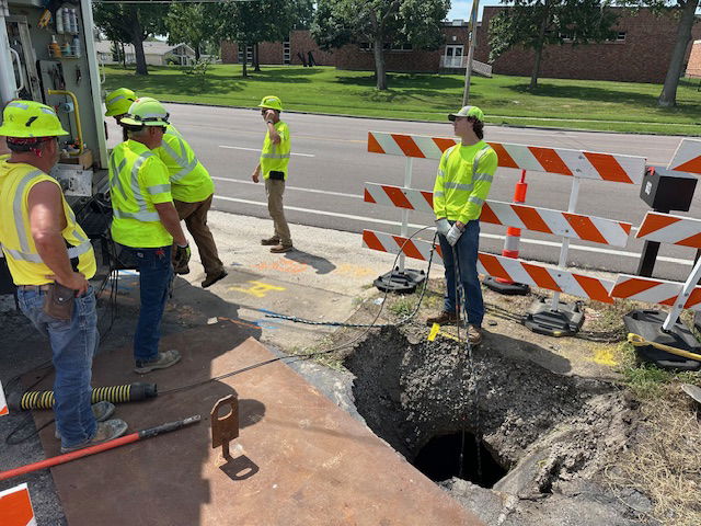 MoDOT to monitor sinkhole on Business Loop 70 across from Hickman High School