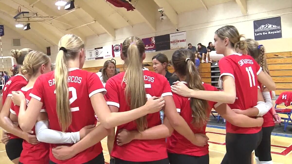 San Marcos girls volleyball wins opener in return of Erica Menzel-Downing