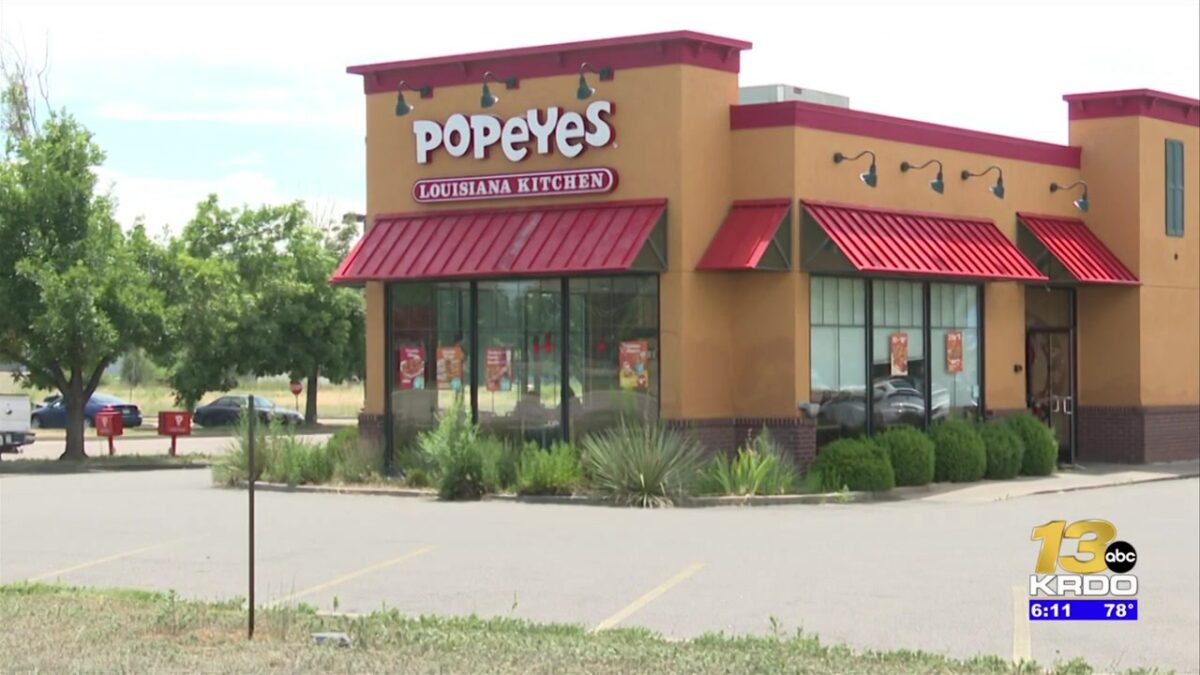 Raw sewage in bathroom briefly shuts down Popeyes restaurant