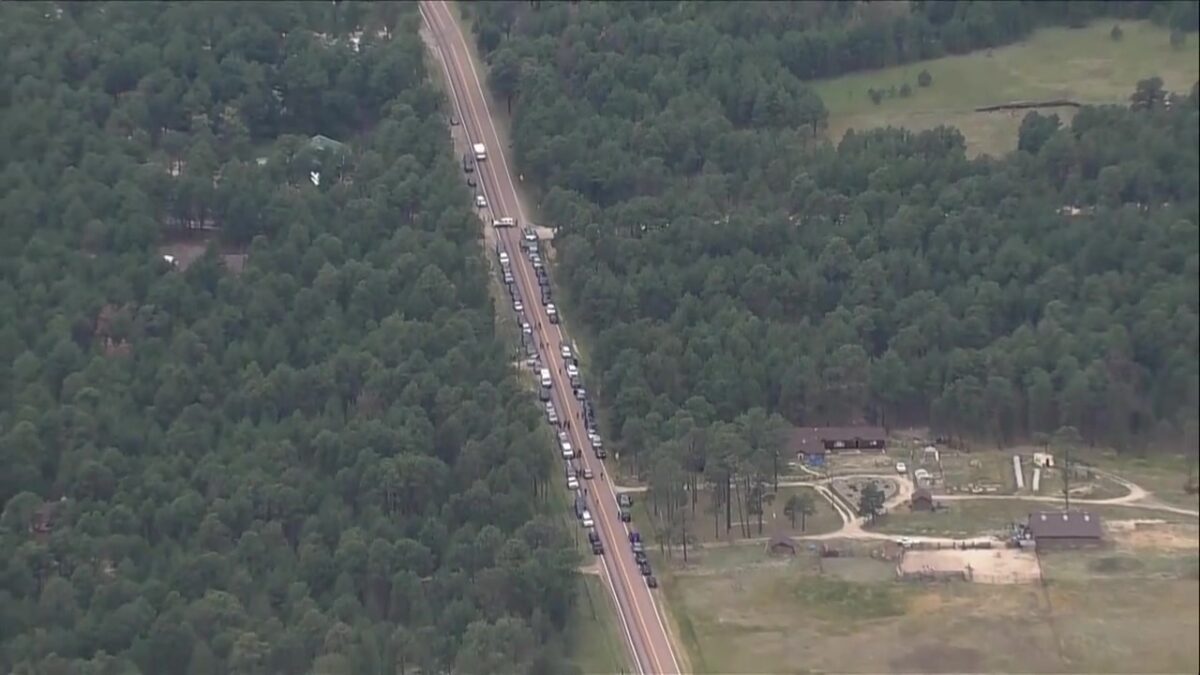 ICE: Shots fired after two people allegedly attempt to hit agent with car; suspects on the run