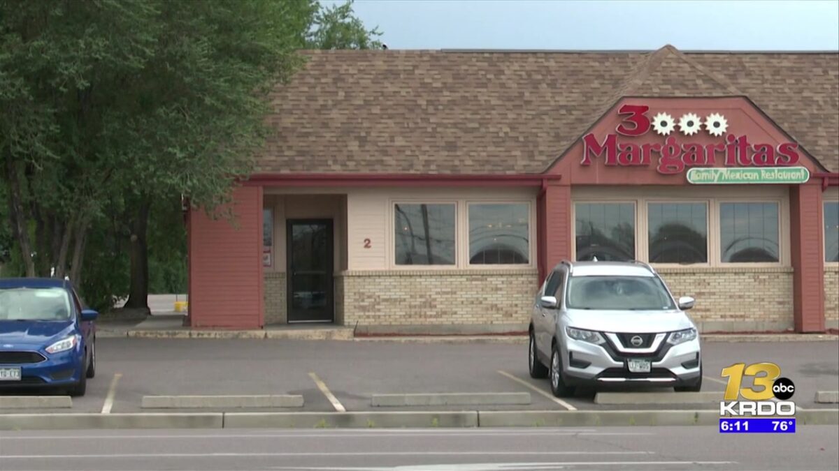 Moldy foods and lack of handwashing contribute to failed health inspection