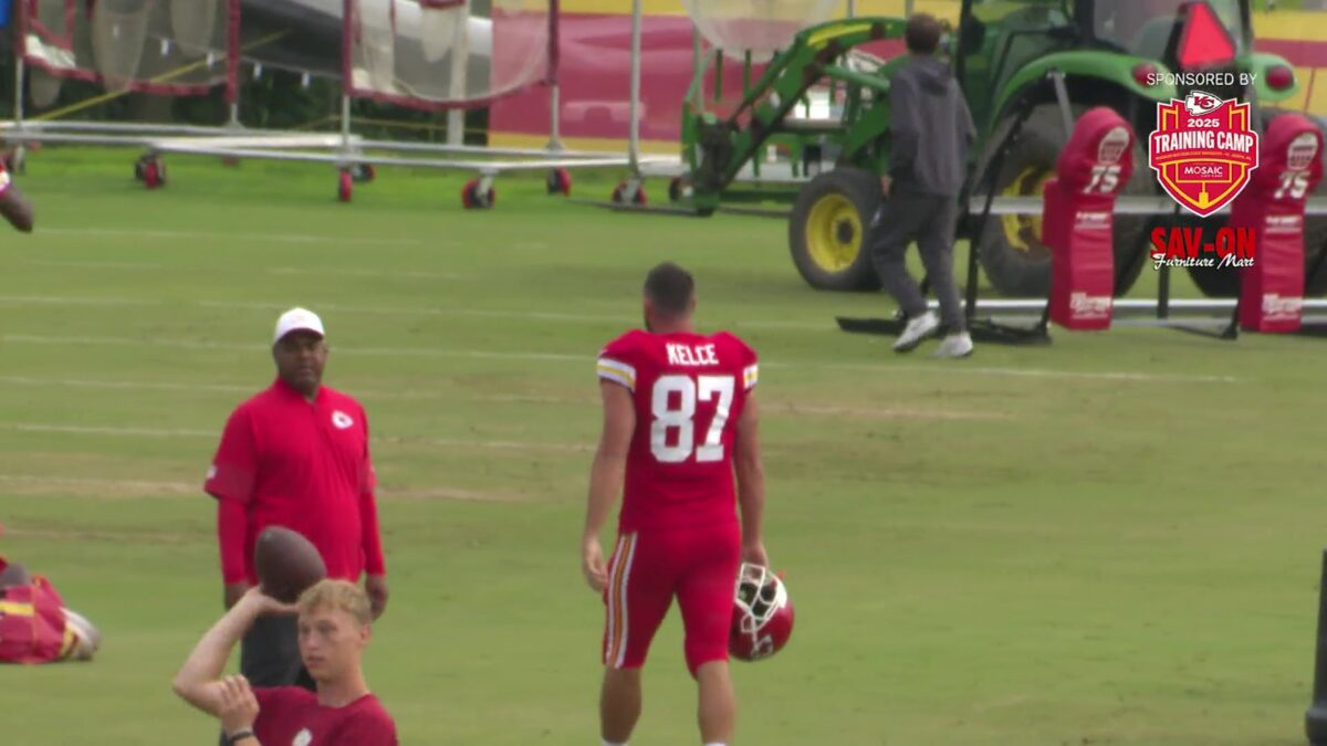‘The possibilities seem endless’: Chiefs tight ends preparing for a team without Travis Kelce