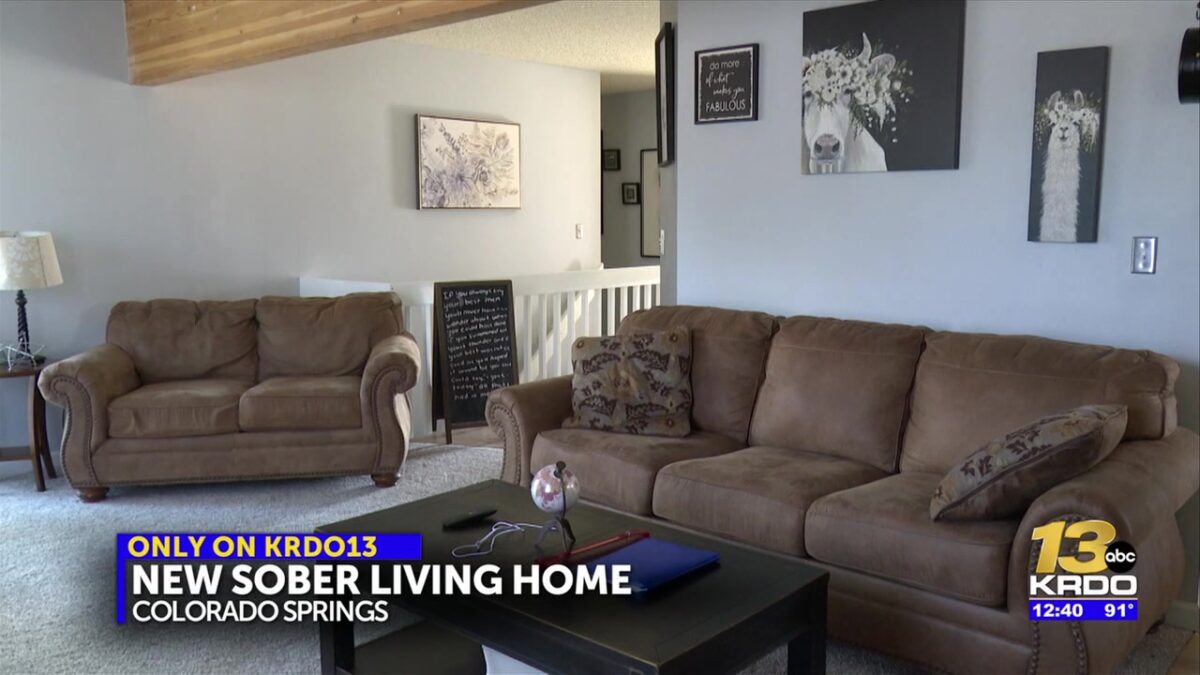 Colorado Springs woman turns house into a sober living home to help women get back on their feet