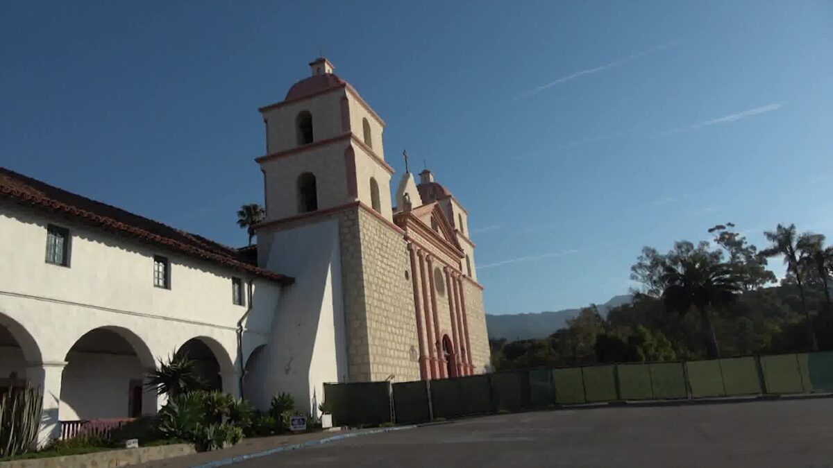 Fence Goes Up Around Old Mission in Santa Barbara for Six-Month Project
