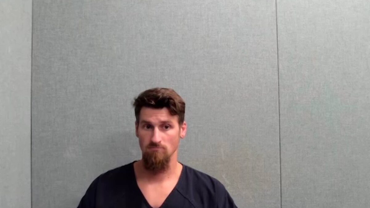 Bend man admits beating