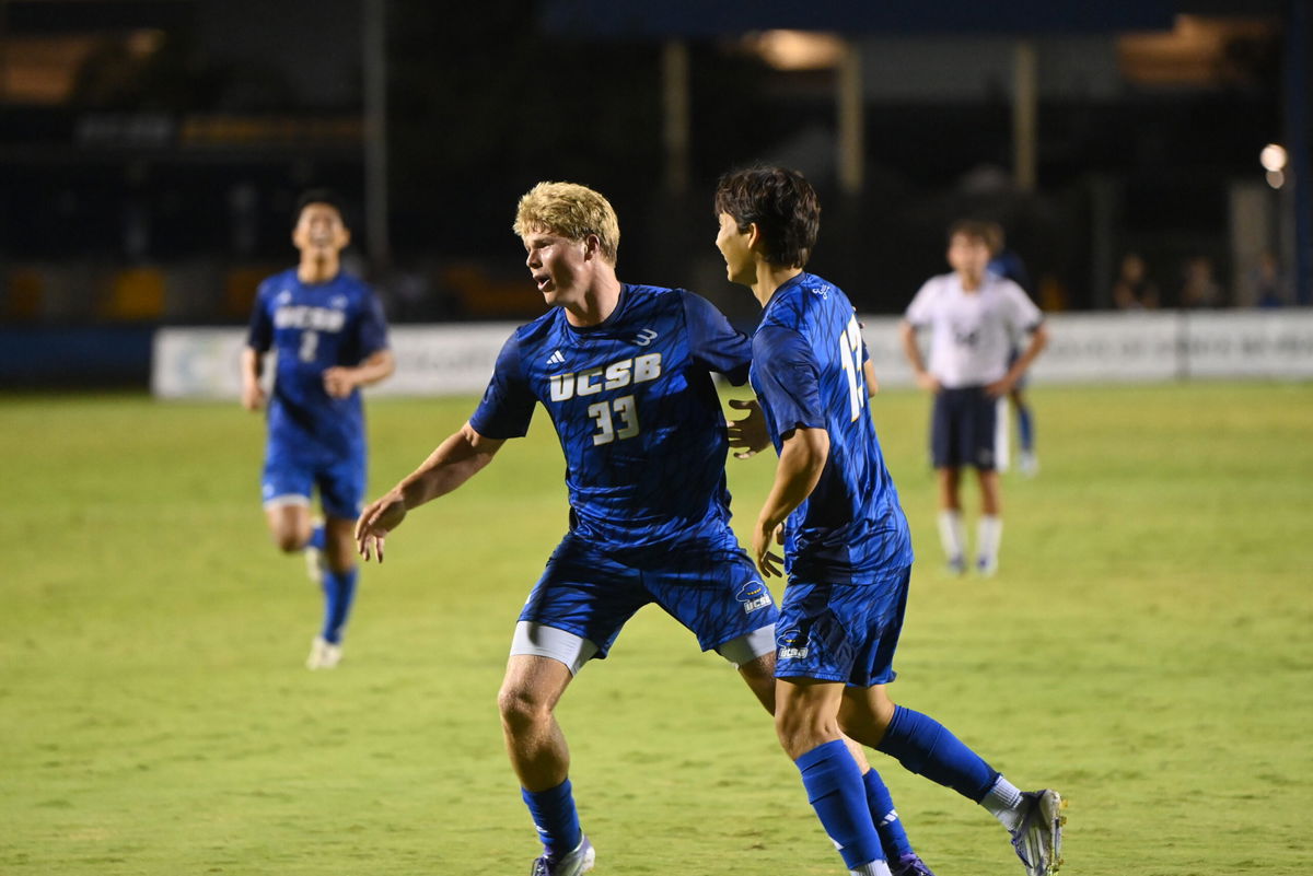 Gauchos soccer dominates North Florida