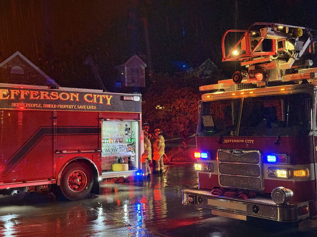 Jefferson City house fire causes major damage