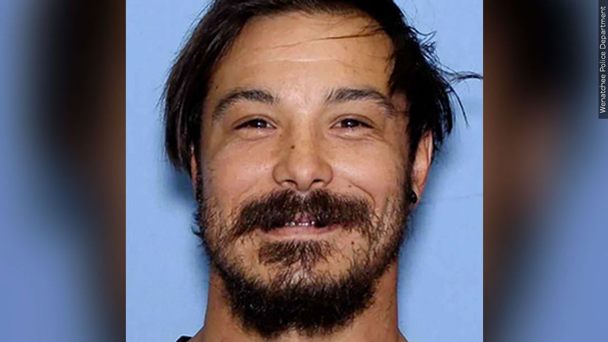 Travis Decker confirmed dead after DNA results show human remains belong to fugitive