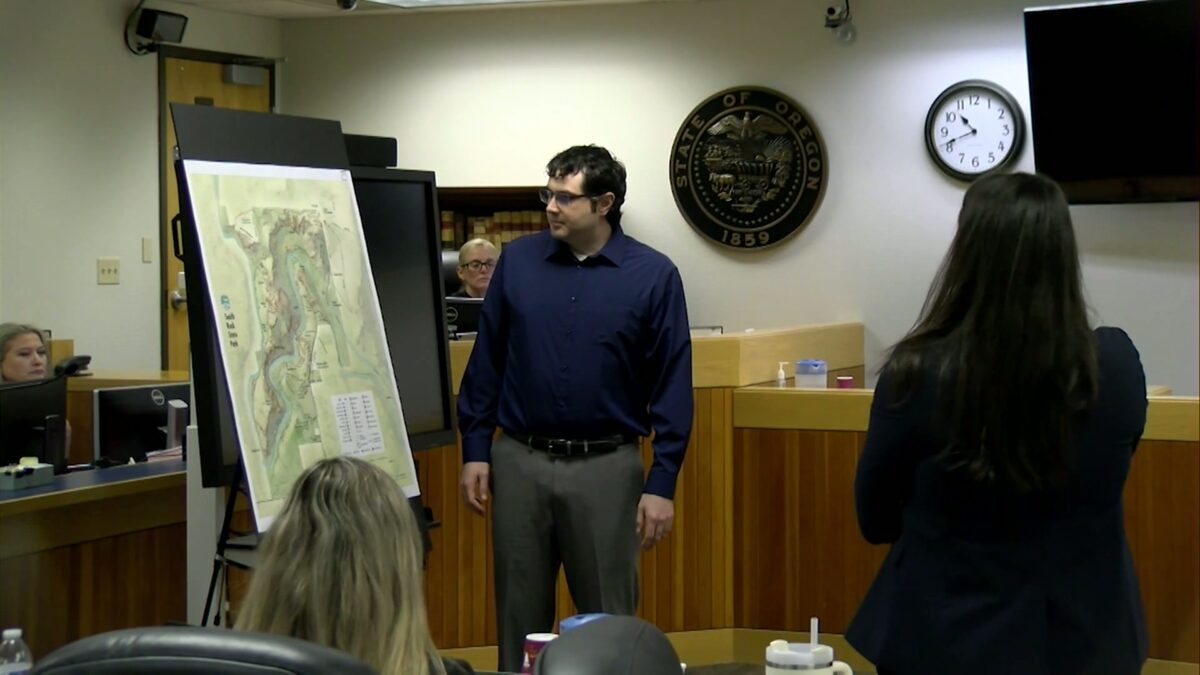 Prosecution cross-examines Samson Garner in trial over alleged Smith Rock mass shooting attempt