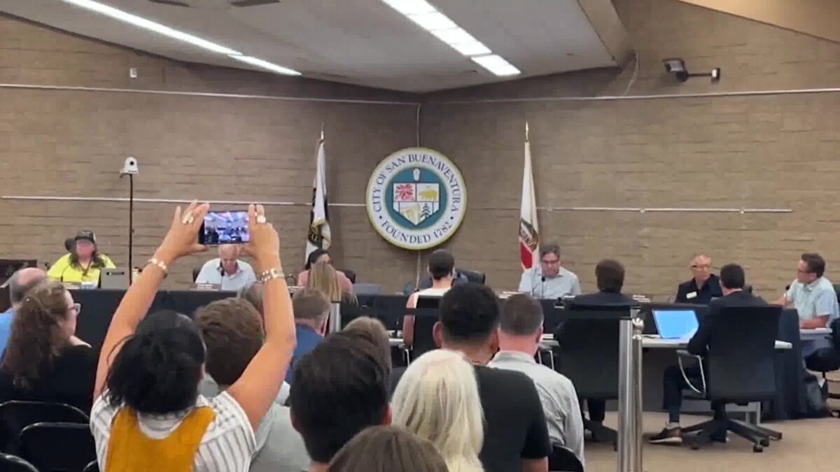 Ventura City Council votes 6-1 to maintain the street closure known as Main Street Moves